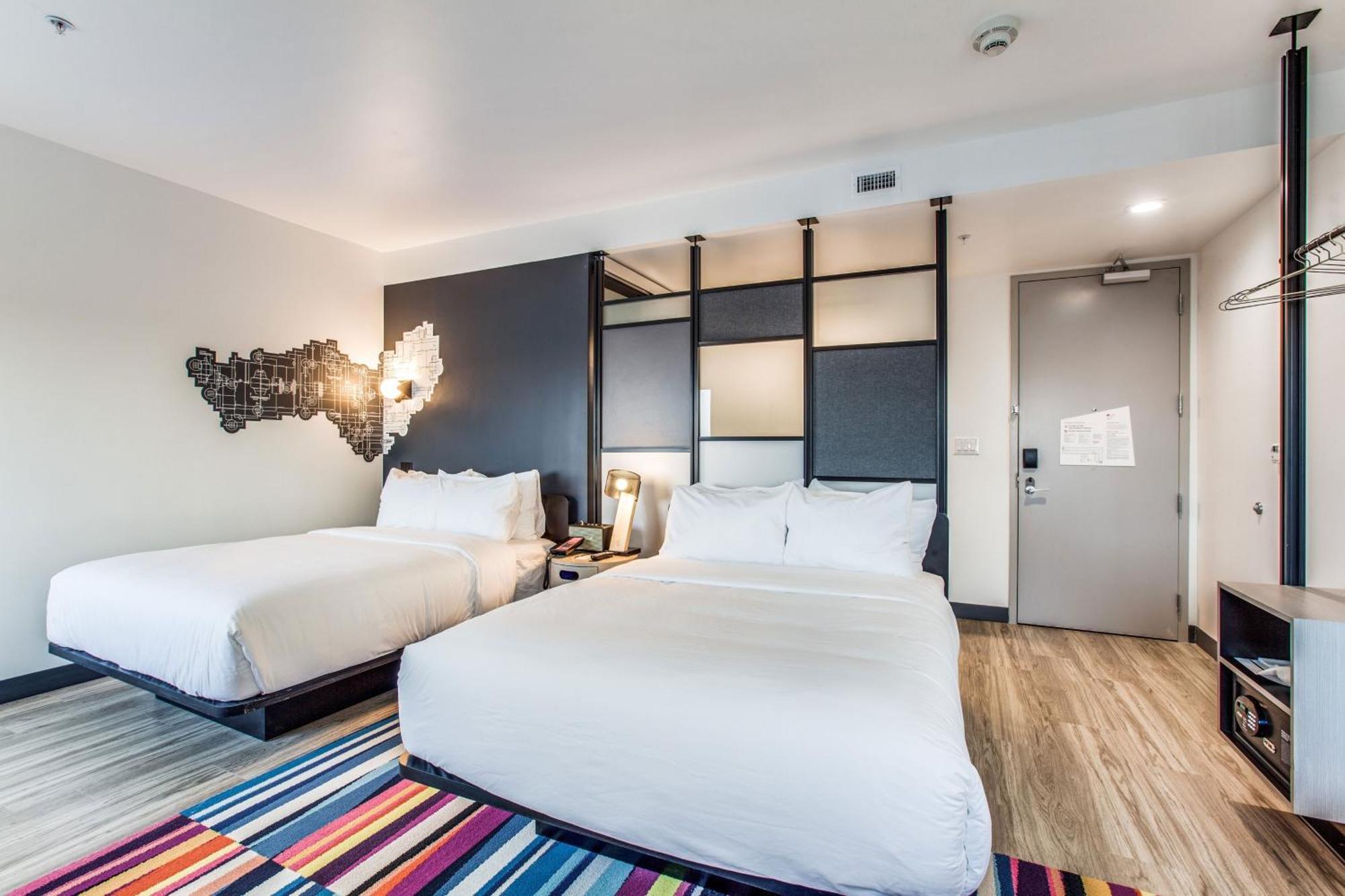 Aloft Dallas Arlington Entertainment District Екстер'єр фото