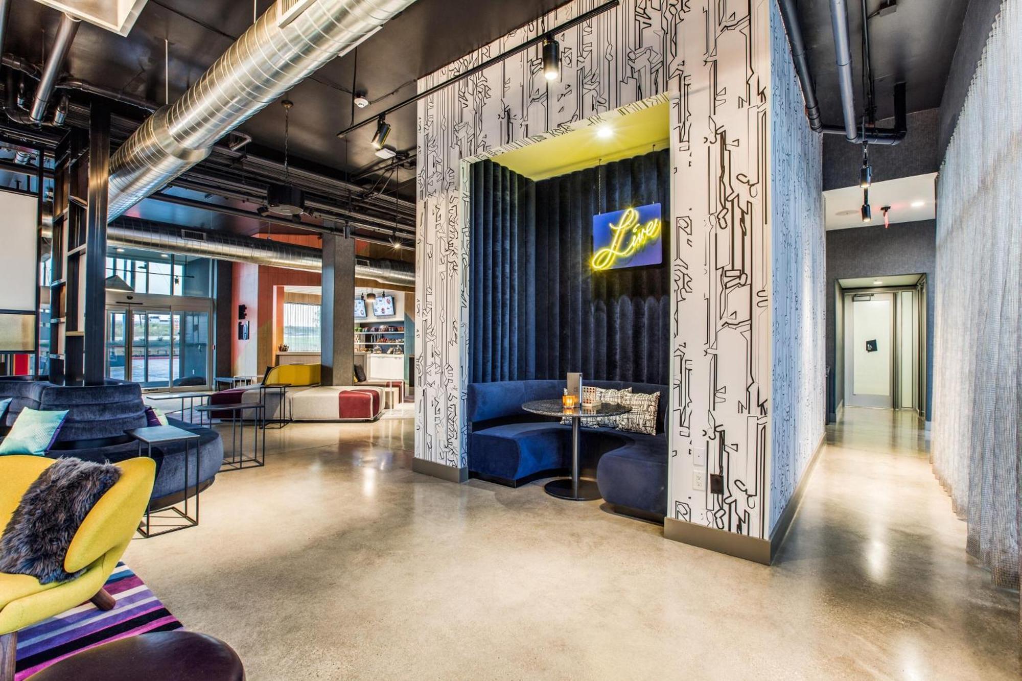 Aloft Dallas Arlington Entertainment District Екстер'єр фото